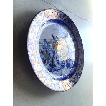 GRANDE PIATTO PARATA MAIOLICA LUSTRO SCENA STORIA ROMANA S.M.G. Gualdo T. ø 50cm