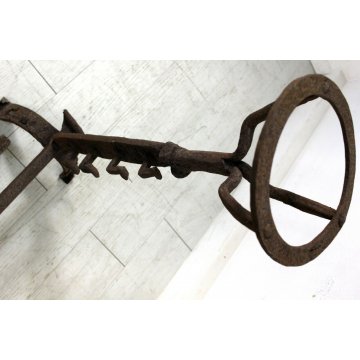 ANTICA COPPIA ALARI FERRO BATTUTO CAMINO FORGIATI a MANO ANDIRONS FUOCO '800