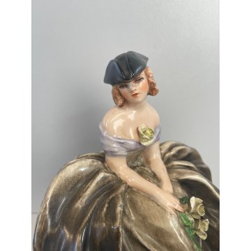 DAMA CACCIAPUOTI PORCELLANA SCULTURA FIGURA DONNA FIRMATA ITALY ANNI '50 FIORI