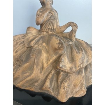 SCULTURA TUTTOTONDO DAMA TERRACOTTA FIGURA DONNA VENTAGLIO ABITO 1700 EPOCA 800