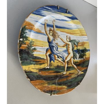 ANTICO PIATTO CERAMICA PARATA MAIOLICA "Gubio" SCENA MITOLOGICA ø27cm EPOCA '700