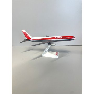 MODELLO STATICO AEREO AVIANCA Colombia Boeing 767-300 AIRPLANE Wooster Collector