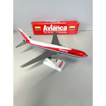 MODELLO STATICO AEREO AVIANCA Colombia Boeing 767-300 AIRPLANE Wooster Collector