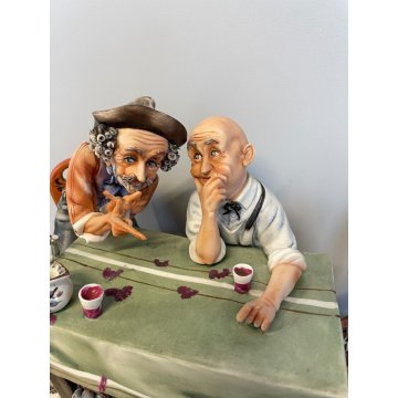 SCULTURA PORCELLANA Capodimonte CACCIATORE OSTE FIGURA CERAMICA BISCUIT SMALTO