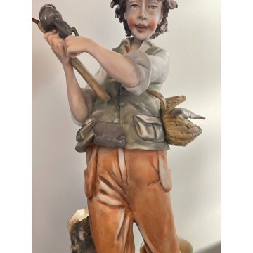 SCULTURA CERAMICA Capodimonte FIGURA pescatore CANNA DA PESCA PESCE FANCIULLO