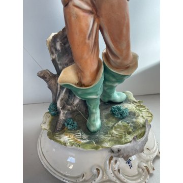 SCULTURA CERAMICA Capodimonte FIGURA pescatore CANNA DA PESCA PESCE FANCIULLO