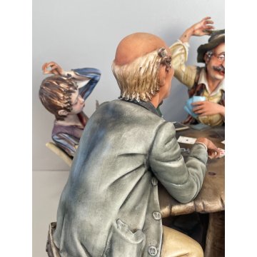 GRANDE SCULTURA TUTTOTONDO CERAMICA Capodimonte GIOCO POKER FIGURA NONNI NIPOTI