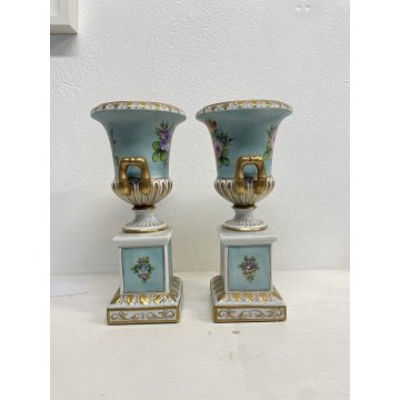 COPPIA VASO a CRATERE COPPA MEDICEA PORCELLANA CAPODIMONTE SMALTO POLICROMO '900