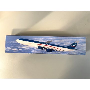 MODELLO STATICO AEREO LanChile AIR BUS A340-300 AIRPLANE Lupa AIRCRAFT Models NL