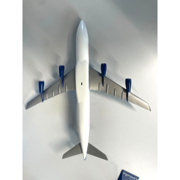 MODELLO STATICO AEREO LanChile AIR BUS A340-300 AIRPLANE Lupa AIRCRAFT Models NL