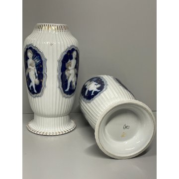 COPPIA VASO PORCELLANA BIANCA PUTTI ORO ZECCHINO SMALTO BLU VASE EPOCA '900