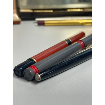 LOTTO 12pz PENNE WATERMAN AURORA PELIKAN PARKER FOUNTAIN PEN BALLPOINT DORATA