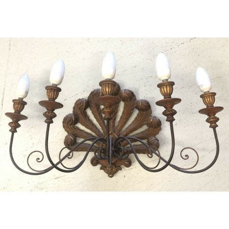 ANTICA GRANDE APPLIQUE LAMPADA MURO 5 LUCI FERRO BATTUTO LEGNO EPOCA OLD 1900