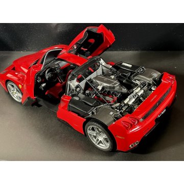 MODELLINO FERRARI Tamiya Scala 1/12 Semi ASSEMBLED PREMIUM Enzo Ferrari ROSSO