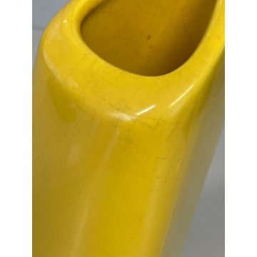 CARAFFA VINTAGE BROCCA CERAMICA SMALTO GIALLO LIMONE TRIANGOLARE 17,5 cm/h '60