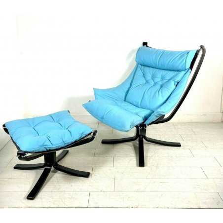 POLTRONA FRAU VIKING DESIGN Sigurd Ressel CON PUFF PELLE CELESTE LEGNO NERO '70