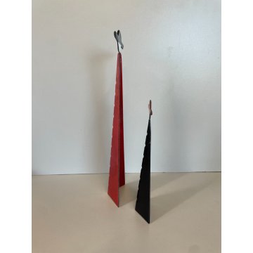 COPPIA SCULTURA CARICATURA FIGURA PARROCO PRETE FERRO SMALTATO ROSSO NERO BIANCO