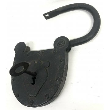 ANTICO GRANDE LUCCHETTO FERRO BATTUTO BUGNATO 1600 FORZIERE SERRATURA CHIAVE OLD