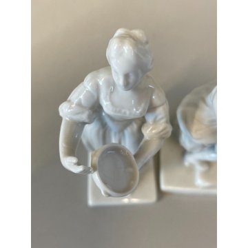 COPPIA "Suonatori" FIGURE MINIATURE PORCELLANA BIANCA Ginori Capodimonte XX sec