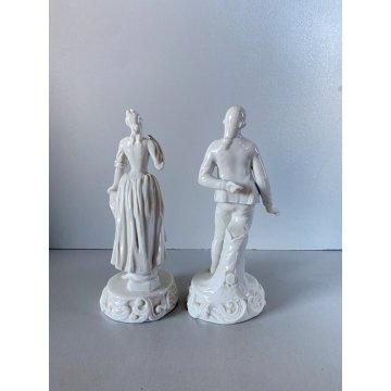 COPPIA STATUINE PORCELLANA BIANCA Ginori Capodimonte DAMA CAVALIERE XX sec.