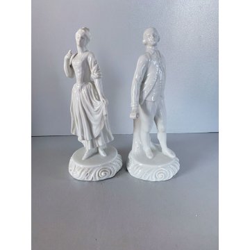 COPPIA STATUINE PORCELLANA BIANCA Ginori Capodimonte DAMA CAVALIERE XX sec.