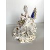 STATUINA PORCELLANA San Marco Novi DAMA SEDUTA ABITO PIZZO TULLE CESTINO FIORI