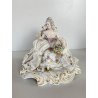 STATUINA PORCELLANA San Marco Novi DAMA SEDUTA ABITO PIZZO TULLE CESTINO FIORI