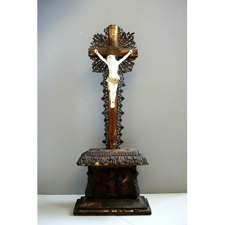 ANTICO CROCIFISSO DA TAVOLO LEGNO GESU' CRISTO PORCELLANA BISCUIT RELIGIOSO '800