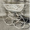 RARA ANTICA CARROZZINA epoca 800 FERRO BATTUTO Culla Midollino BIANCO passeggino