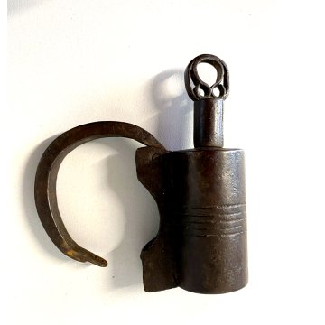 ANTICO LUCCHETTO CILINDRICO a VITE  FERRO BATTUTO FUNZIONANTE TEDESCO XVII sec