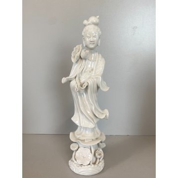 COPPIA FIGURE Guanyin CON FIORE PORCELLANA BIANCA Blanc de Chine 29cm/h XX sec