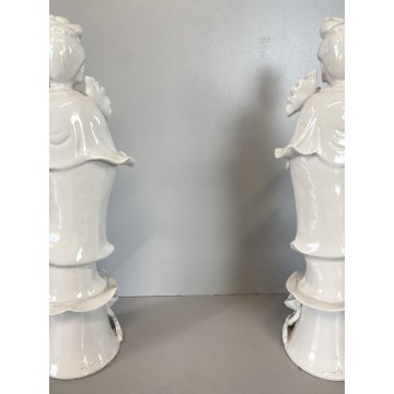 COPPIA FIGURE Guanyin CON FIORE PORCELLANA BIANCA Blanc de Chine 29cm/h XX sec