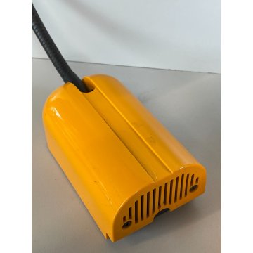COPPIA APPLIQUE GIALLE ARTEMIDE THOLOS STUDIO E. Gismondi ITALIA LAMPADE VINTAGE