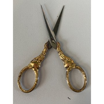 ANTICO SET STRUMENTI CUCITO VITTORIANO DORATO CUSTODIA LEGNO LACCATO  '800