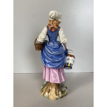 COPPIA SCULTURA CERAMICA POLICROMA Richard Ginori Capodimonte ACQUAIOLA/O '900