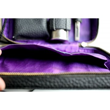 ANTICO SET PORTA VIATICO CAPPELLANO MILITARE PELLE NERA INTERNO VIOLA RELIGIOSO