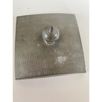 ANTICA SCATOLA PELTRO COPERCHIO DECORO INCISO POESIA SCENE RURALI GERMANY '30