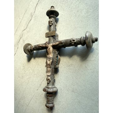 INSEGNA PROCESSIONALE CROCIFISSO LEGNO SCOLPITO 2 LATI PIETA' CORPUS CHRISTI 600