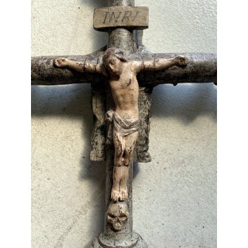 INSEGNA PROCESSIONALE CROCIFISSO LEGNO SCOLPITO 2 LATI PIETA' CORPUS CHRISTI 600