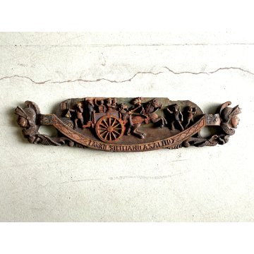 ANTICA CHIAVE CARRO SICILIANO FREGIO LEGNO SCOLPITO BASSORILIEVO POLICROMO '900
