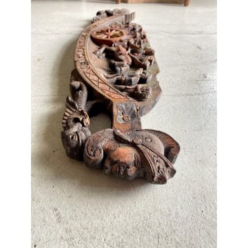 ANTICA CHIAVE CARRO SICILIANO FREGIO LEGNO SCOLPITO BASSORILIEVO POLICROMO '900