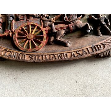 ANTICA CHIAVE CARRO SICILIANO FREGIO LEGNO SCOLPITO BASSORILIEVO POLICROMO '900