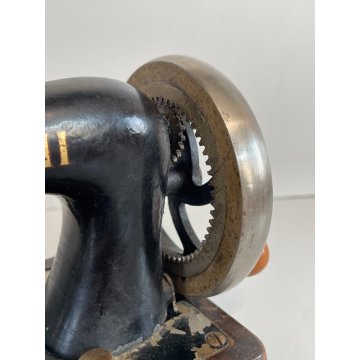 ANTICA RARA PICCOLA MACCHINA DA CUCIRE NECCHI PER BAMBINI ANNI 30 ORIGINALE OLD