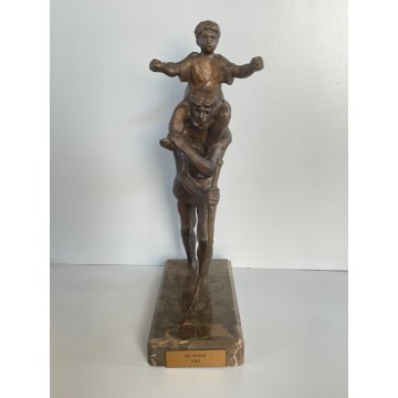 ANTICA SCULTURA BRONZO TUTTOTONDO SZT KRISTOF FIGURA FANCIULLO ANZIANO UOMO 1981