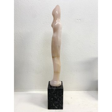SCULTURA TUTTOTONDO FIGURA FEMMINILE ASTRATTA NUDO DONNA MARMO ROSA ONICE 66cm/h