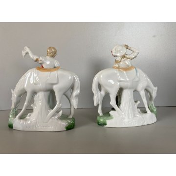 COPPIA STATUINA PORCELLANA POLICROMA NOBILE CAVALIERE DAMA CAVALLO 4948 GERMANY