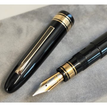 Penna Stilografica OMAS Extra 557/S NERO ORO 14k FOUNTAIN PEN Limited Edition M