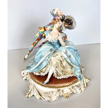 STATUINA PORCELLANA CAPODIMONTE Cappè SCENA CARNEVALE VENEZIANO ARLECCHINO '900