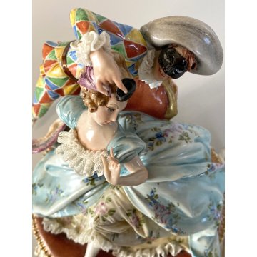 STATUINA PORCELLANA CAPODIMONTE Cappè SCENA CARNEVALE VENEZIANO ARLECCHINO '900