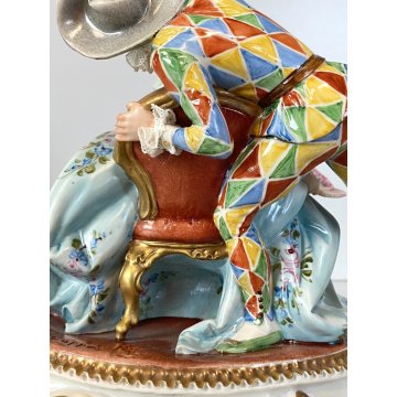 STATUINA PORCELLANA CAPODIMONTE Cappè SCENA CARNEVALE VENEZIANO ARLECCHINO '900